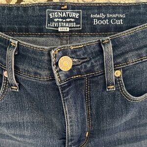 Signature by Levi Strauss Women's Boot Cut Jeans - Dark Blue size 8